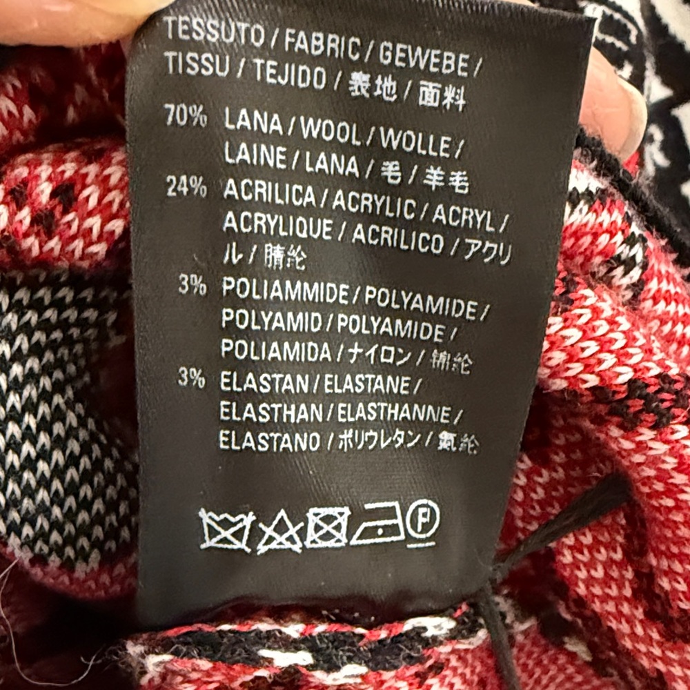 Balenciaga Black, White, and Red Love Paris-Motif Crewneck Sweater - Picture 5 of 13